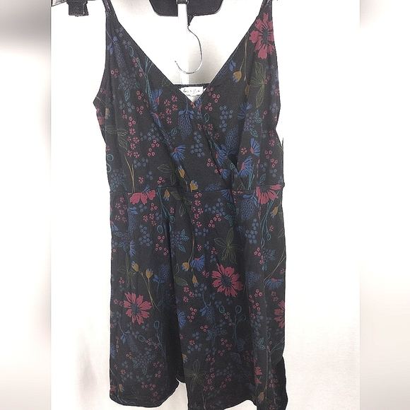 love, Fire Other - Love Fire Kids Floral Print Spaghettis Strap Dress Size Medium NWT